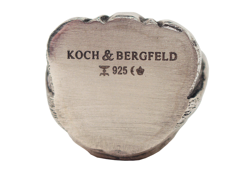 Die Punzierung von Koch & Bergfeld auf der Unterseite